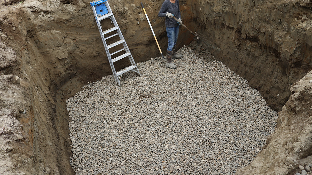 Земляные работы для строительства бетонного погреба