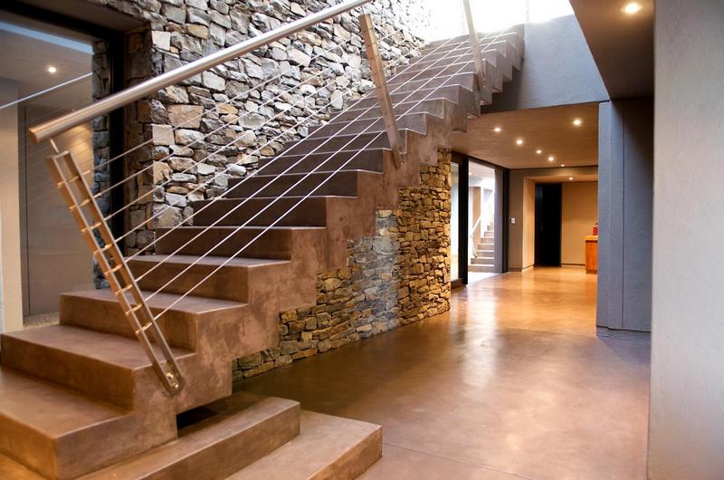 бетонная лестница в стиле лофт